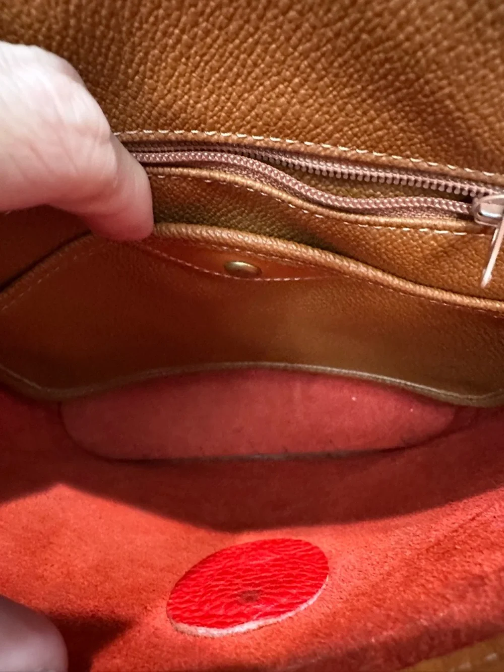 Vintage Dooney Bourke AWL Red Crossbody Bag Duck Logo USA Leather